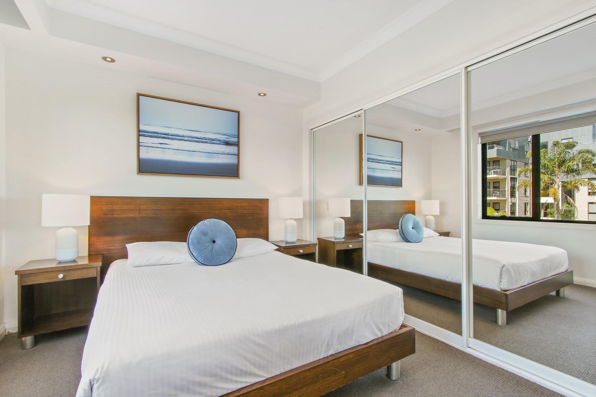 The Esplanade And 4* Lakes Entrance